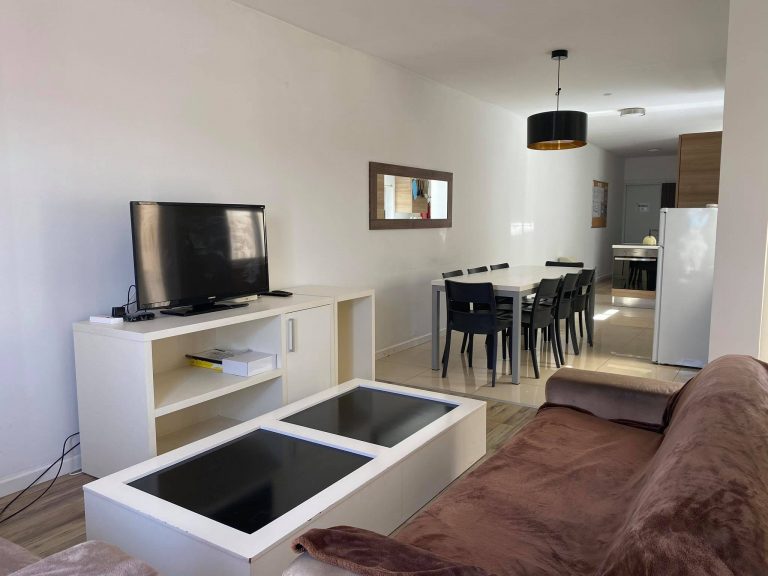 Shared Apartments AM Language AM Language